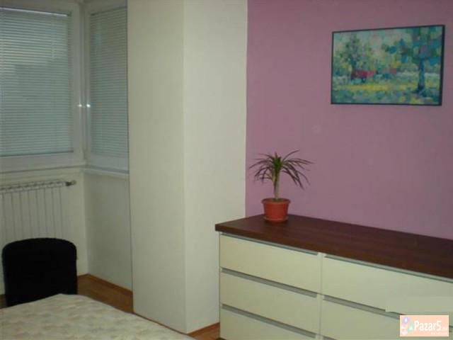 СЕ ИЗДАВА ДВОСОБЕН СТАН ВО КИСЕЛА ВОДА