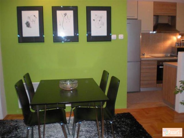 СЕ ИЗДАВА ДВОСОБЕН СТАН ВО КИСЕЛА ВОДА