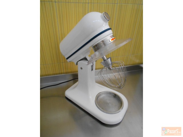 Prodavam Oprema Za Slatkari