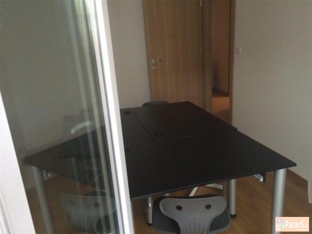 СЕ ИЗДАВА ТРОСОБЕН ПРАЗЕН СТАН ВО АЕРОДРОМ