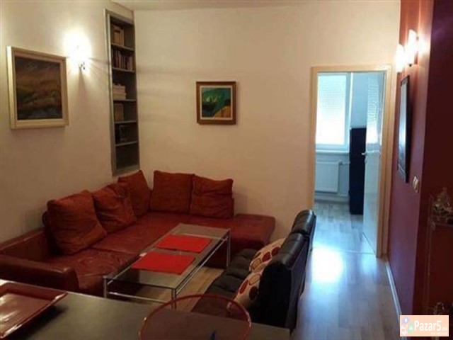 СЕ ИЗДАВА ЧЕТВОРОСОБЕН СТАН ВО ЦЕНТАР