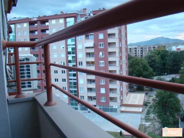 СЕ ИЗДАВА ПРАЗЕН ТРОСОБЕН СТАН ВО АЕРОДРОМ