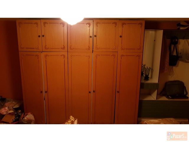 Se Prodavaat Elementi Od Kujna I Spalna Soba