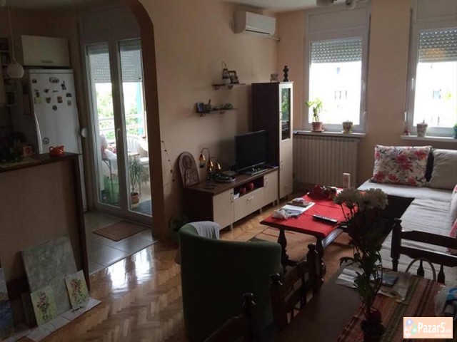 СЕ ИЗДАВА ТРОСОБЕН СТАН ВО НОВО ЛИСИЧЕ