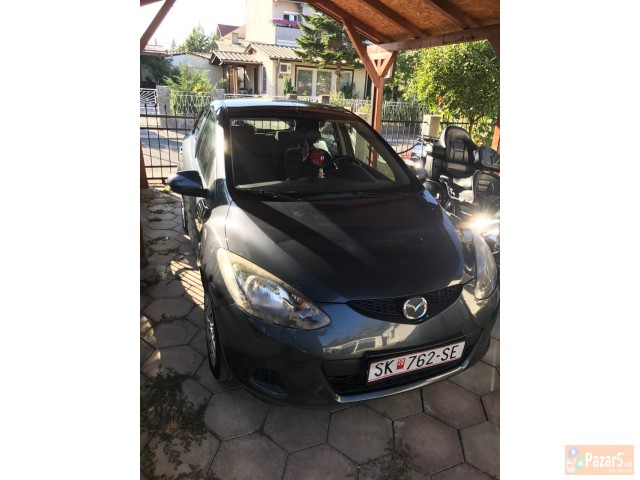Prodavam Mazda 2