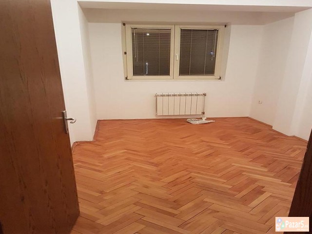 СЕ ИЗДАВА ПРАЗЕН СТАН ВО ЦЕНТАР