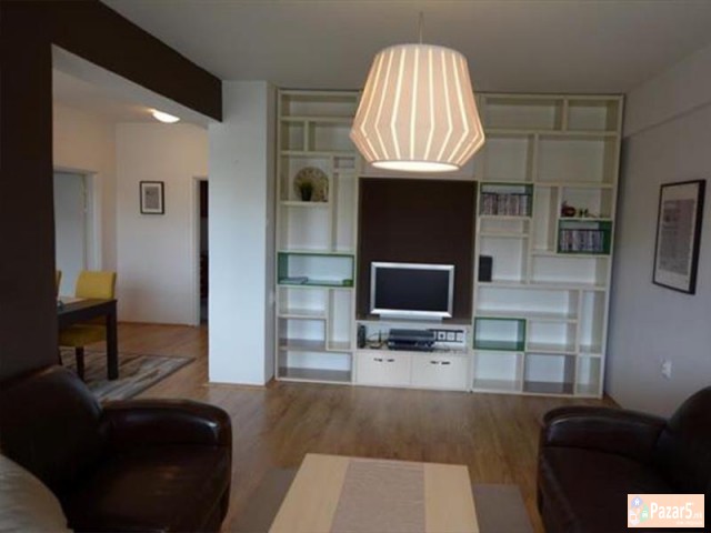 СЕ ИЗДАВА ТРОСОБЕН СТАН ВО АЕРОДРОМ