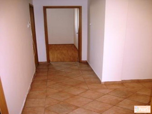 СЕ ИЗДАВА ДВОСОБЕН ПРАЗЕН СТАН ВО КАРПОШ 1