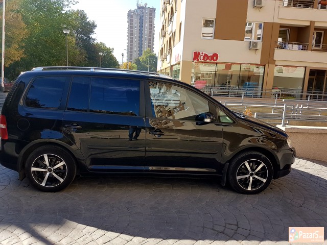 Prodavam Touran