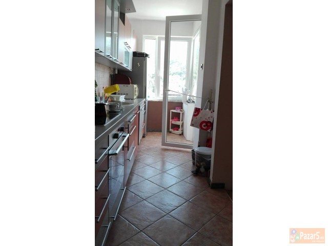 Се продава четорособен стан во Карпош, поточно во 