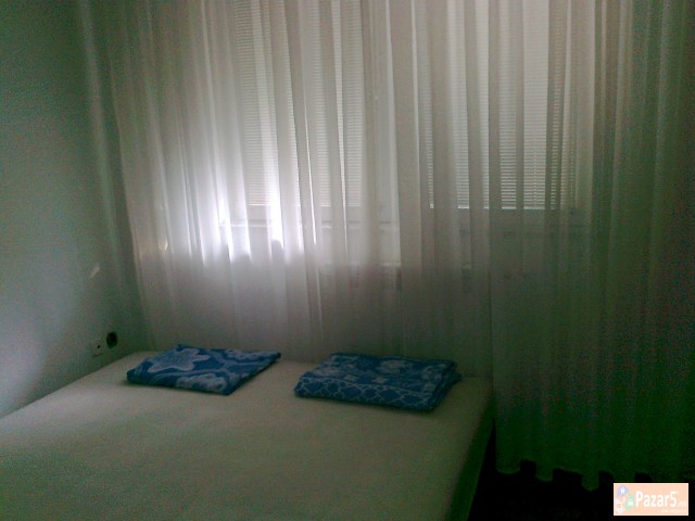 Se Izdava Dvosoben Stan Crnice Nad Drzavna Bolnica