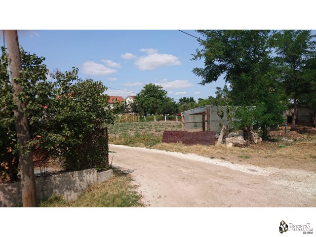 Prodavam plac