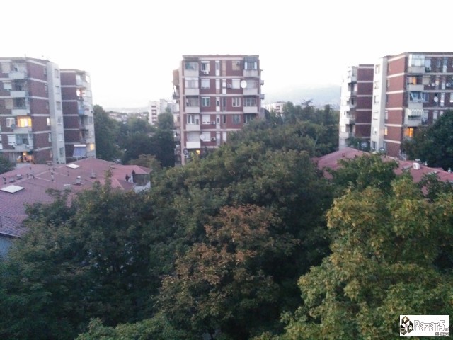 Se prodava stan vo Topansko 100m2.
