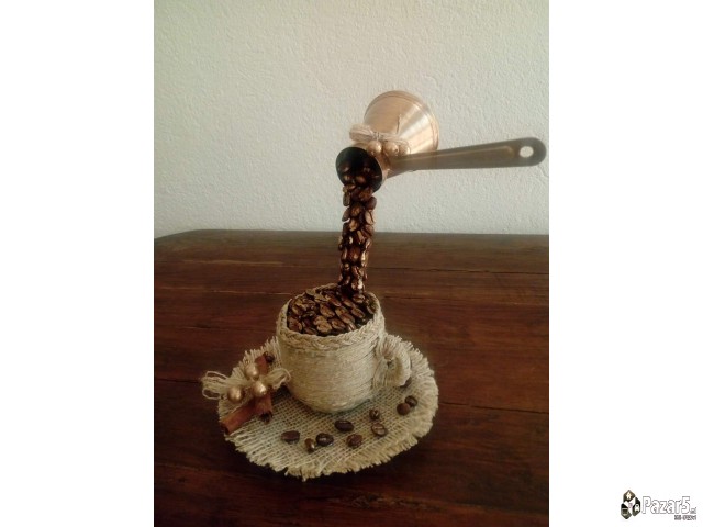 Рачно изработени украси