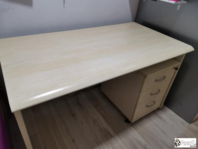 Profesionalno biro so fiokar