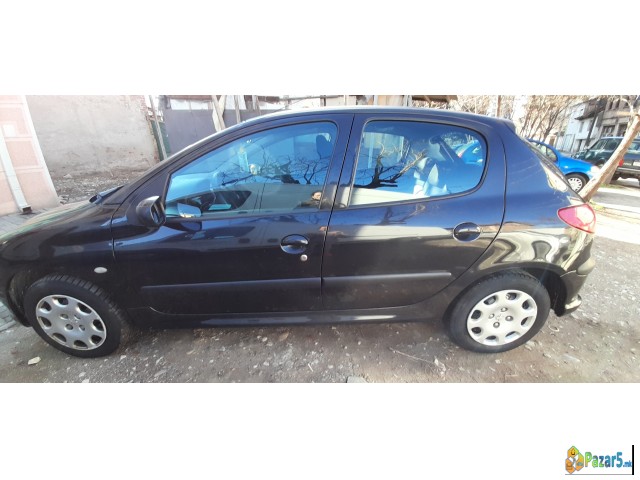 Prodavam pezo 206