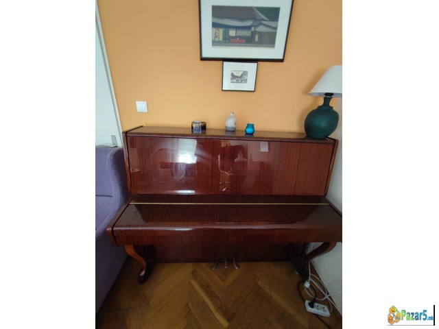 Пијано Чајковски