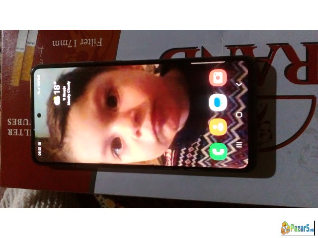 Se prodava samsung A52s 128 giga Socuvan
