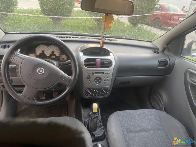 Се продава Опел Корса 