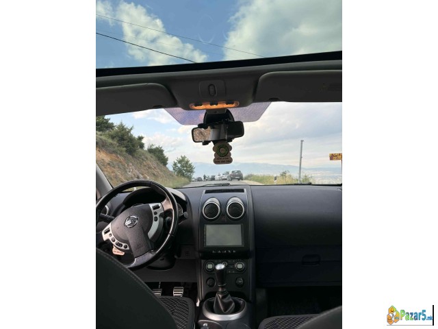 Se Prodava Nissan Qashqai 2010