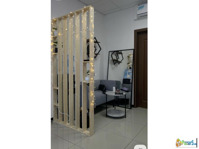 мајстор за маникир, педикир и депилација