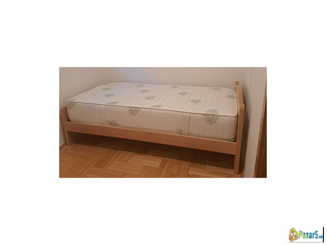 Продавам кревет, латофлекс и душек 90х190