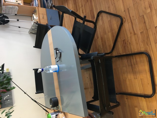 Prodavam kozeni stolcinja 