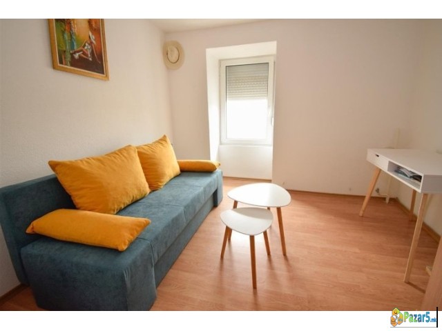 Се продава стан во Дебар Маало