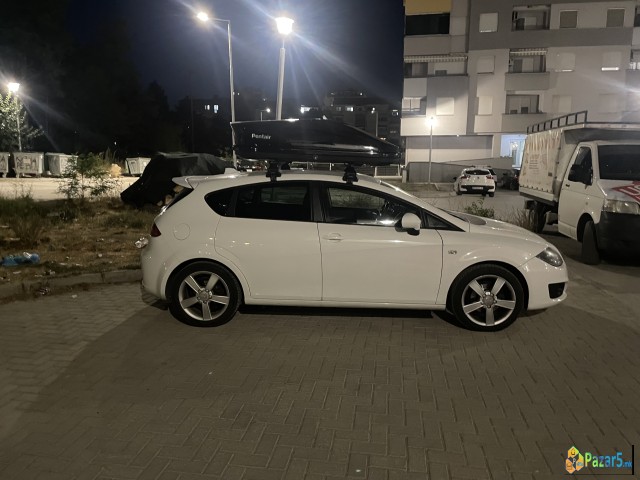 Kroven Kufer Thule Iznajmuvanje 