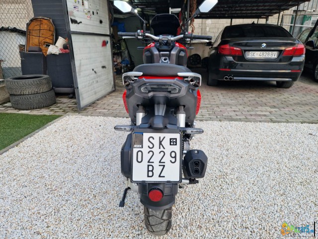 Skuter Xdv 300 Piaggio Masina 26ks. 2025g..zamena