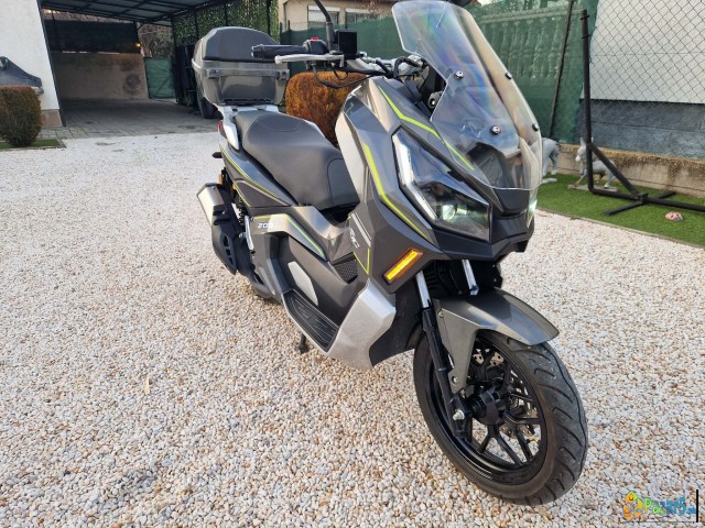 Skuter Adv 200 Raking 10ks So 2500km 5/2025 Zamena