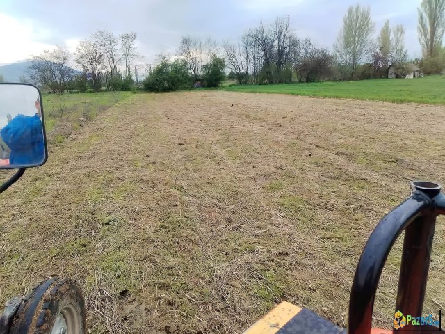 Издавам нива од 1096 м2 во Долно Лисиче 