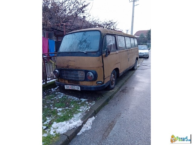 Продавам комбе Imv 79-то годиште