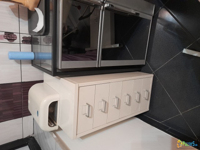 Samponjeri Se Prodavaat Po Povolna Cena I Krevet Z