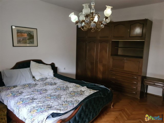 Izdavam Stan Vo Crnice Za Studenti, Grupa Ili Fami