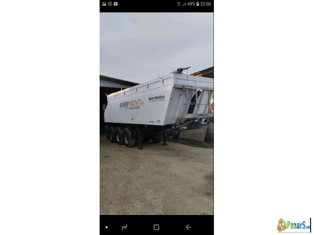 Se prodava poluprikolka kiper