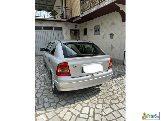 Se Prodava Opel Astra. Proizvedena 2001 Godina. Re