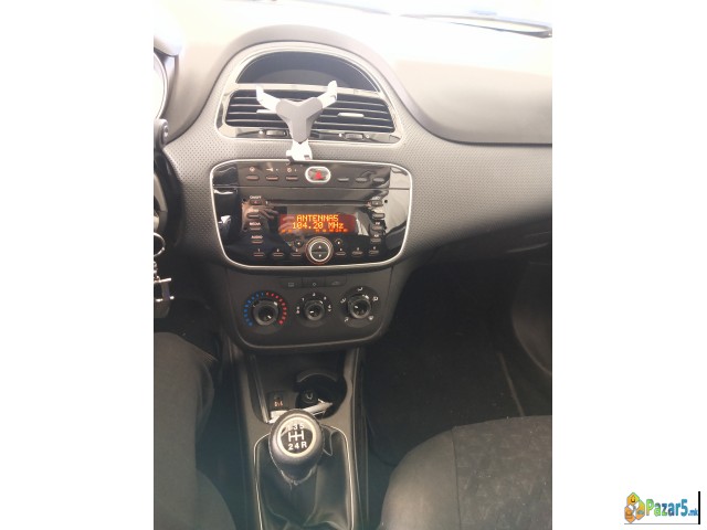 Prodavam Fiat Punto Evo 1.3 Multiget 85 Ks