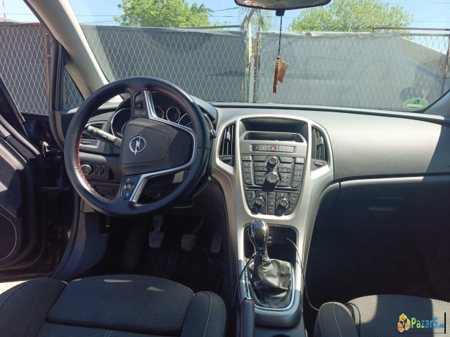 Se prodava Opel Astra J 1.7 CDTI 2011 - thumbnail 5