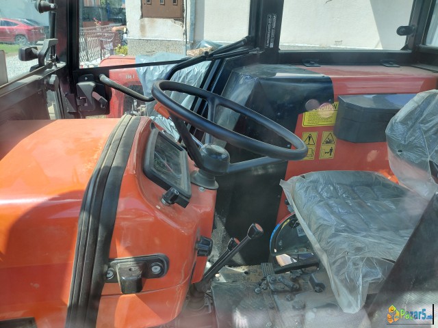 Podavam nov Traktor
