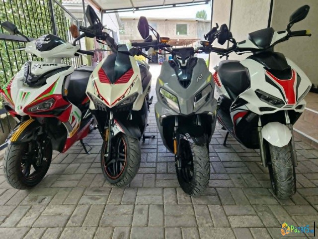 4 Skut. Italjet Hamac R9 A9 A8 Ekstra Sostojba