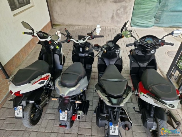 4 Skut. Italjet Hamac R9 A9 A8 Ekstra Sostojba