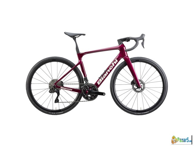 2026 Bianchi Infinito 105 Di2 Road Bike (kingcycle