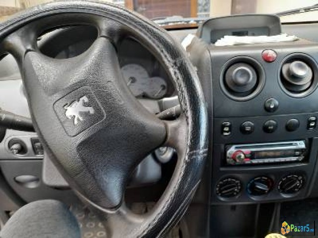 Се продава Peugeot Partner 1.9 Diesel