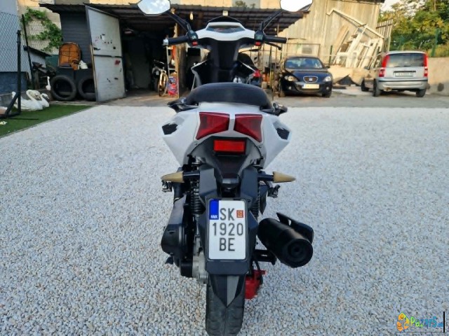Hamachi Evoc 4t. 50k. So 3900km. Kupen 2022g.