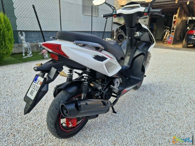 Hamachi Evoc 4t. 50k. So 3900km. Kupen 2022g.