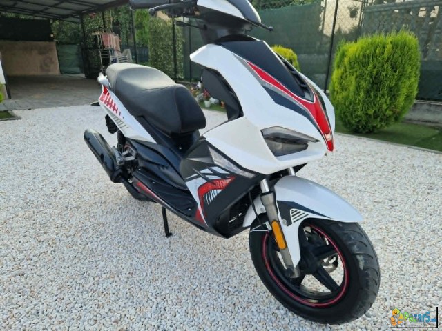 Hamachi Evoc 4t. 50k. So 3900km. Kupen 2022g.