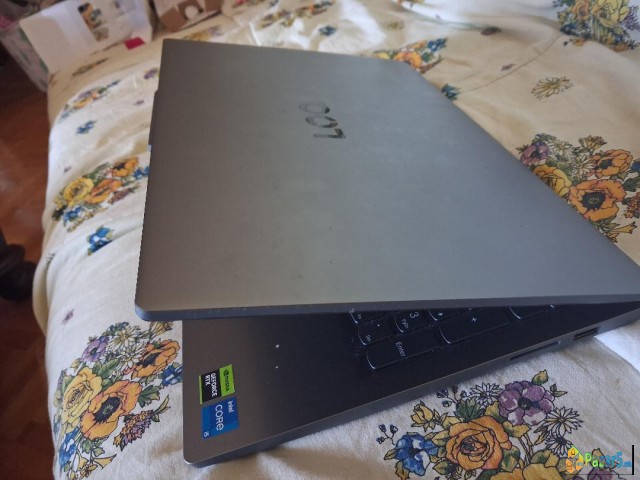 Prodavam Laptop Lenovo