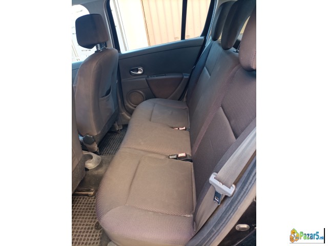 Prodavam Renault Clio Iii 1.5 Dci 2007 God