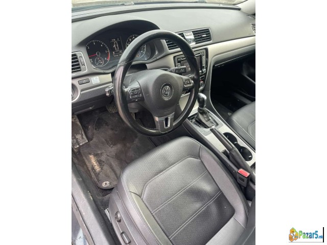 Се продава Vw Passat 2.0 Tdi (140 Ks) Dsg Лимузина